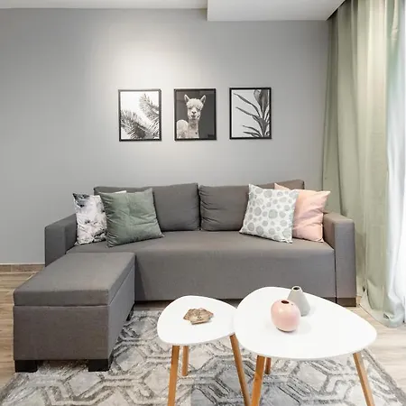 Apartment Sts Eight 5.2 *