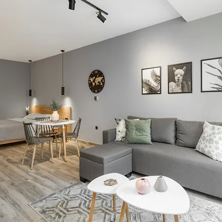 Sts Eight 5.2 * Thessaloniki